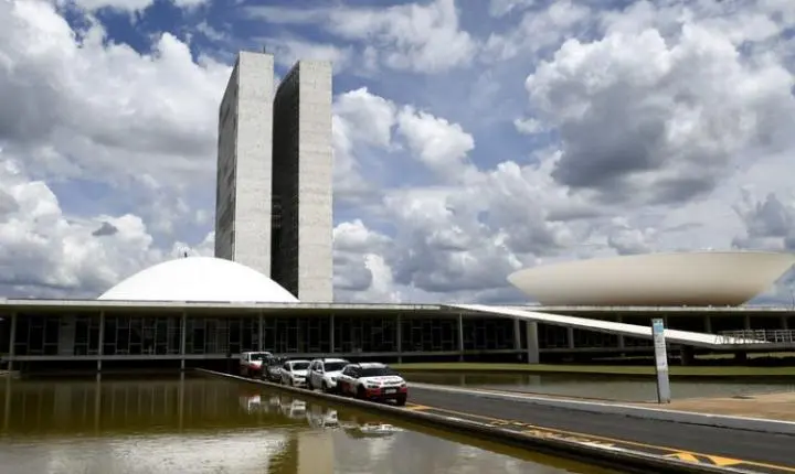 Renovação do senado atinge setenta e quatro porcento para a legislatura de 2027