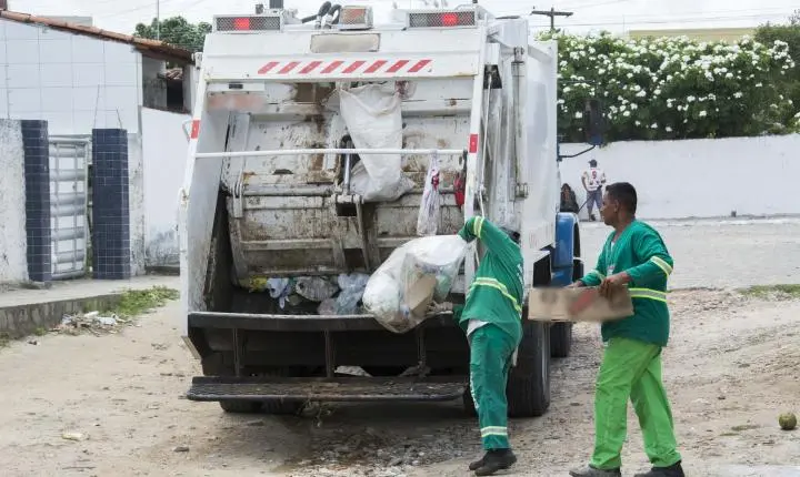 Empresa de coleta de lixo em João Pessoa sob investigação por retenção de consignados