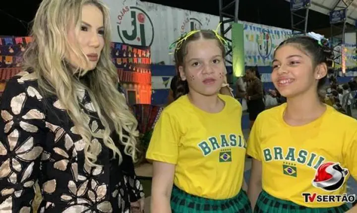 Empresária Juliana Consolida Sucesso na 7ª Edição do Tradicional São João do Grupo Tia Ju