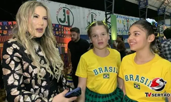 Empresária Juliana Consolida Sucesso na 7ª Edição do Tradicional São João do Grupo Tia Ju