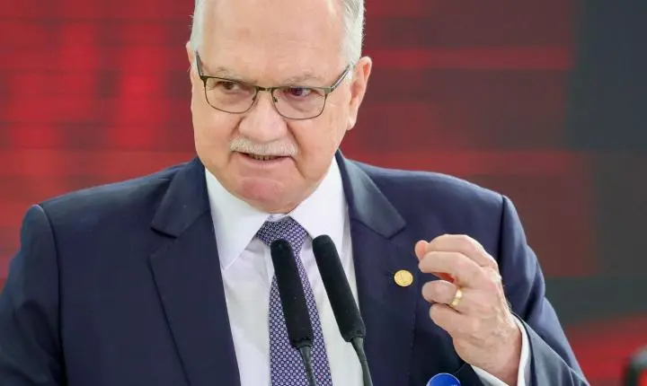 Presidente do Supremo Tribunal Federal reconhece cenário de crise institucional