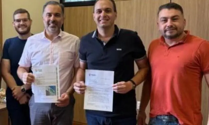 Expedito Filho acompanha, em João Pessoa, andamento de pleitos para Triunfo e Poço de José de Moura