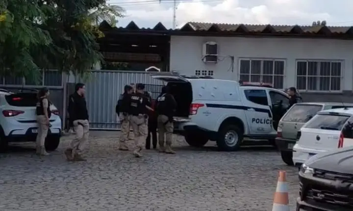 Operação policial em Bayeux investiga facção que expulsou moradores de casas