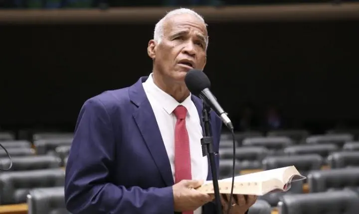 Federação PT-PCdoB-PV elege dez deputados federais na Bahia