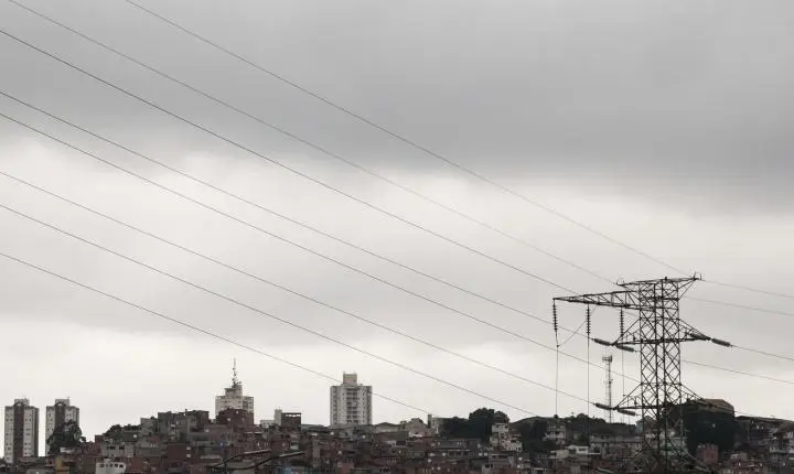 Previsão do Inmet indica temporal e chuva intensa em diversas regiões no fim de semana