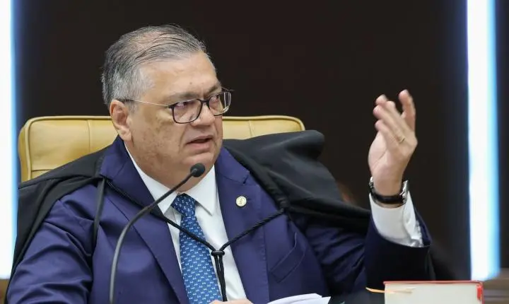 Flávio Dino paralisa julgamento no Supremo Tribunal Federal com pedido de vista