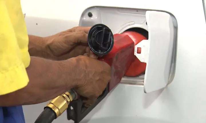 Gasolina comum varia quase 20% em Campina Grande, aponta Procon-CG