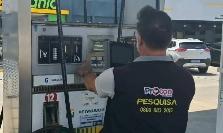 Gasolina registra queda de preço em João Pessoa conforme levantamento do Procon-JP