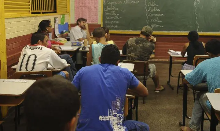 Plataforma Juventude Solidária abre inscrições para projetos em áreas vulneráveis com apoio de até R$ 12 mil