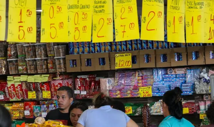 Governo planeja linha de crédito para negócios afetados pelo fim da escala 6x1