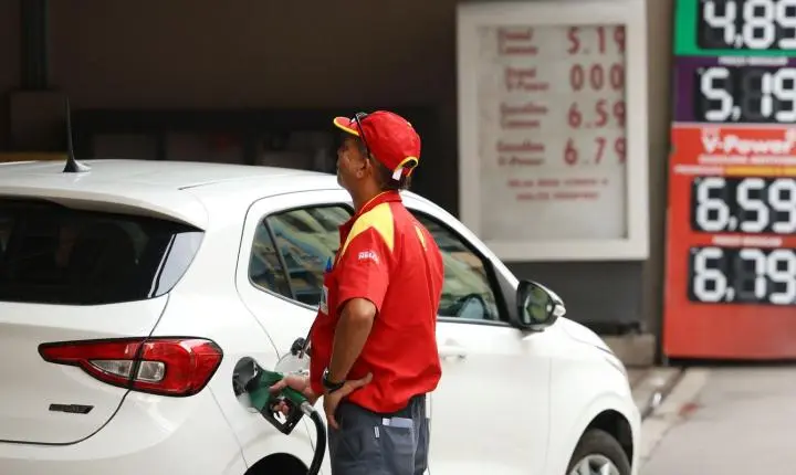 Governo propõe usar receita extra do petróleo para reduzir impostos