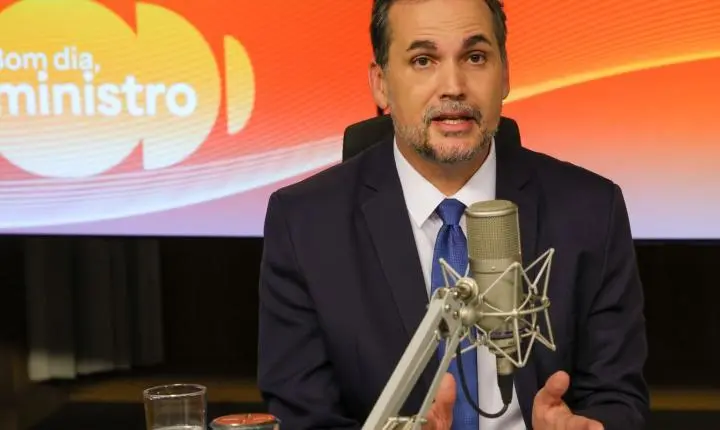 Governo utiliza receitas extraordinárias da exportação para estabilizar preços dos combustíveis