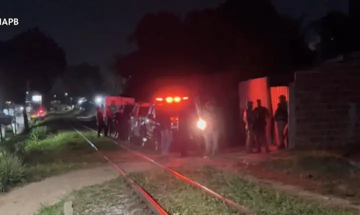 Crime em João Pessoa deixa homem morto a tiros e pedradas na Ilha do Bispo