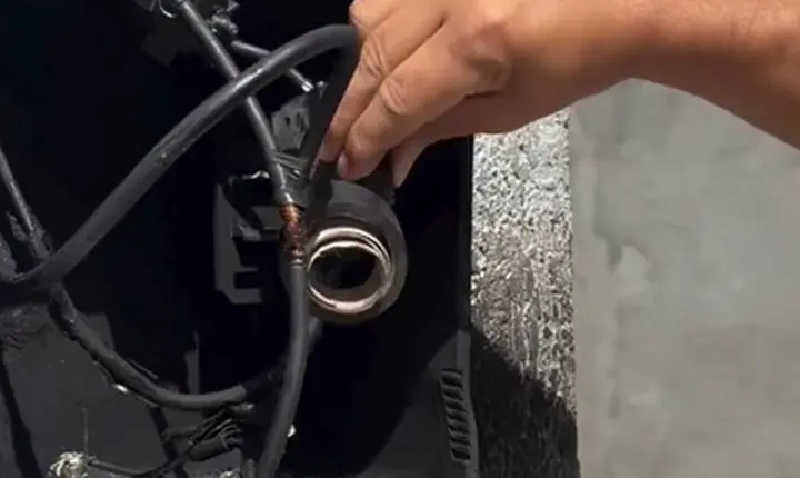 Homem é preso por furto de energia após postar vídeo em João Pessoa