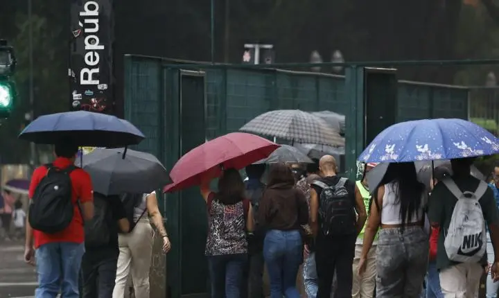Inmet alerta para chuvas em todas as regiões do Brasil nesta quinta e sexta-feira