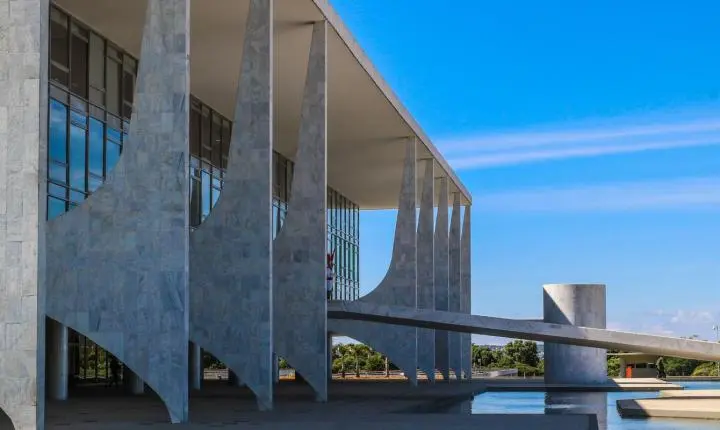 Impacto fiscal de R$ 40 bilhões é previsto por instituto com promessas de Lula