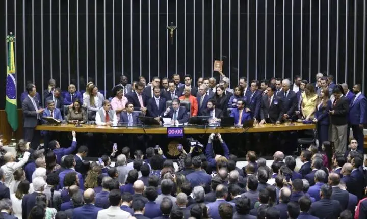 Mesa Diretora da Câmara dos Deputados garante reeleição para novo mandato