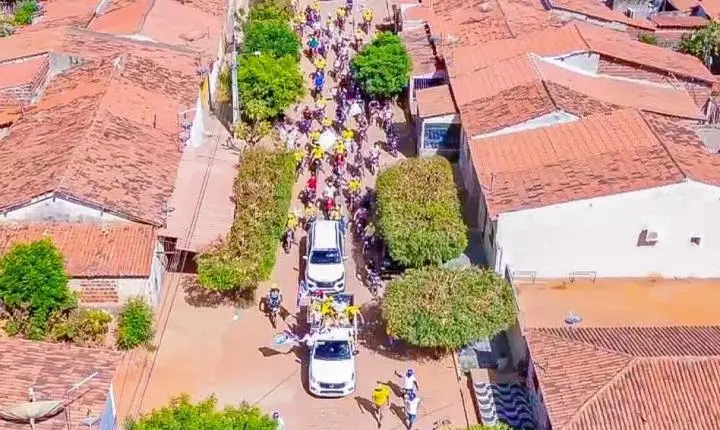 Júnior Araújo participa de mobilização em Boqueirão e carreata em Sousa ao lado de Lucas, João e Nabor