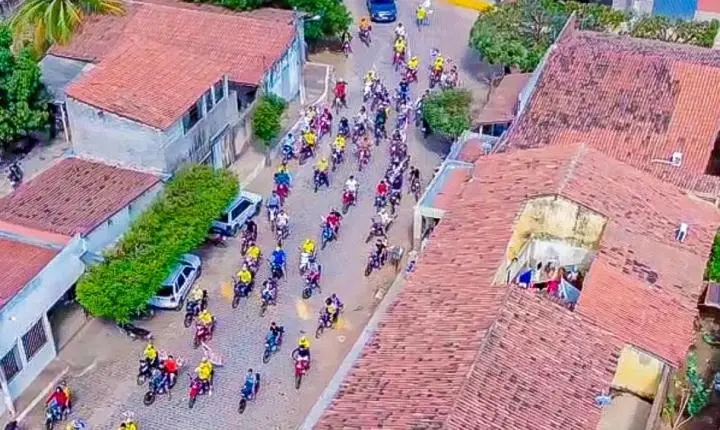 Júnior Araújo participa de mobilização em Boqueirão e carreata em Sousa ao lado de Lucas, João e Nabor