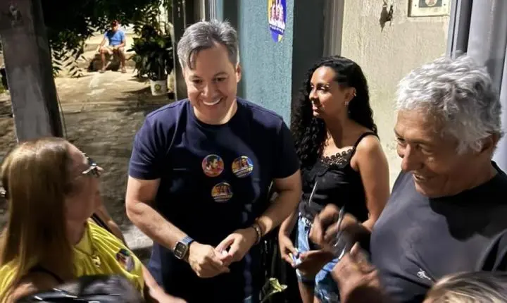Júnior Araújo percorre Cajazeiras, dialoga com comunidades e participa de celebração religiosa