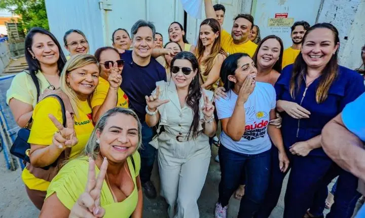 Júnior Araújo visita ampliação da maternidade de Cajazeiras e participa de carreata em Pedra Branca