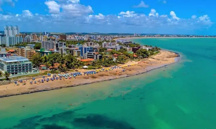 Justiça da Paraíba determina instalação de placas sobre a qualidade da água nas praias de João Pessoa