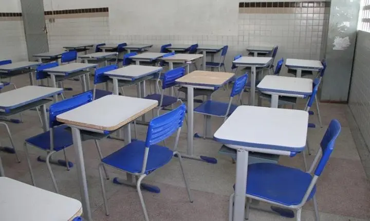 Lei na Paraíba garante prioridade de matrículas para filhos de PCDs e idosos na rede estadual