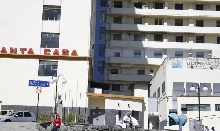Nova lei estende acesso a recursos do FGTS para hospitais filantrópicos do SUS até 2030