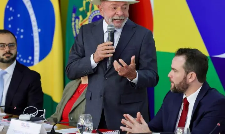 Lula lança Desenrola Brasil para aliviar dívidas e restaurar acesso ao crédito
