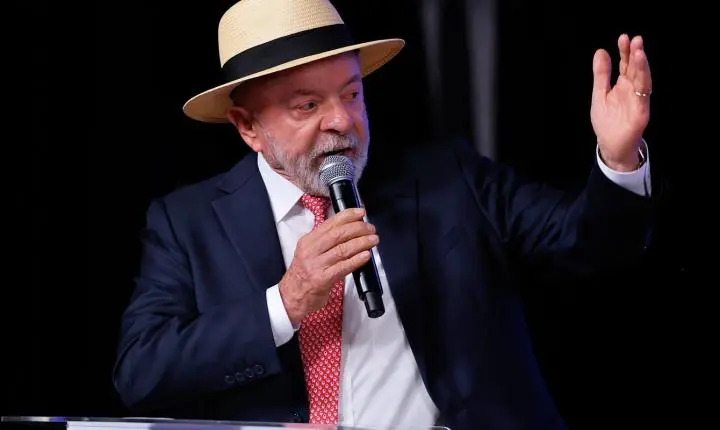 Lula parabeniza Abelardo de la Espriella pela vitória nas eleições na Colômbia