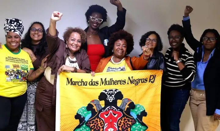 A 12ª Marcha das Mulheres Negras no Rio de Janeiro combate o racismo e defende a democracia