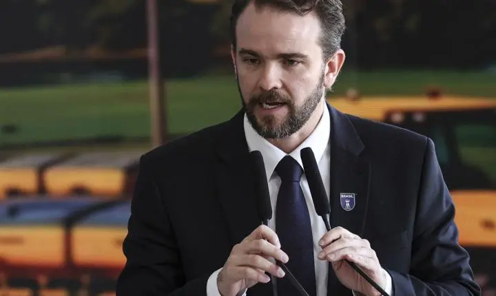 Reforma tributária: maior risco é reavaliar acordo político, aponta ministro Durigan