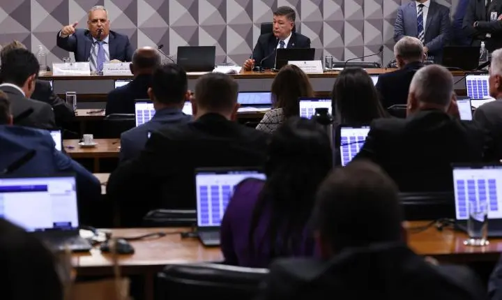 Mendonça proíbe CPMI do INSS de acessar dados de Vorcaro em sala-cofre