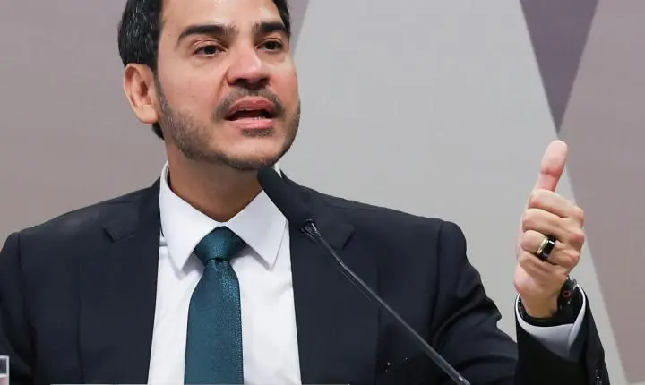 Jorge Messias defende conciliação para conflitos por terra em sabatina ao STF