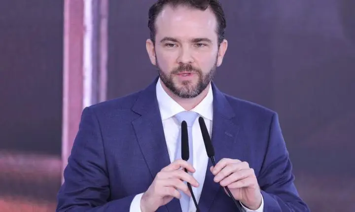 Ministro prevê renegociação de R$ 90 bi em nova fase do programa Desenrola