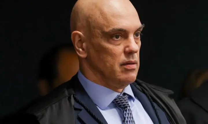 Moraes solicita nova manifestação da PGR sobre a arma de Bolsonaro