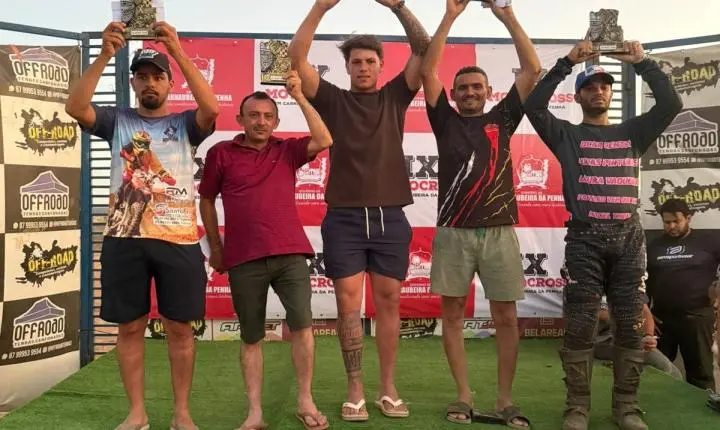 Motocross reúne multidão e pilotos de três estados nos 32 anos de Bernardino Batista