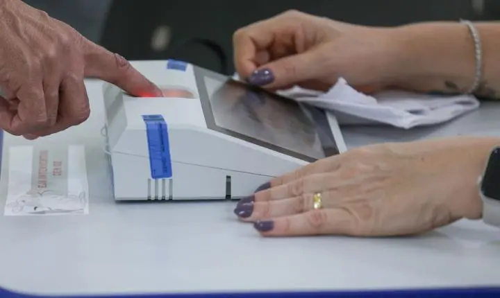 Urnas eletrônicas fecham no Distrito Federal antes de ordem de prorrogação