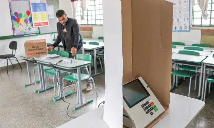 TRE-SP substitui 32 urnas eletrônicas no início das eleições em São Paulo