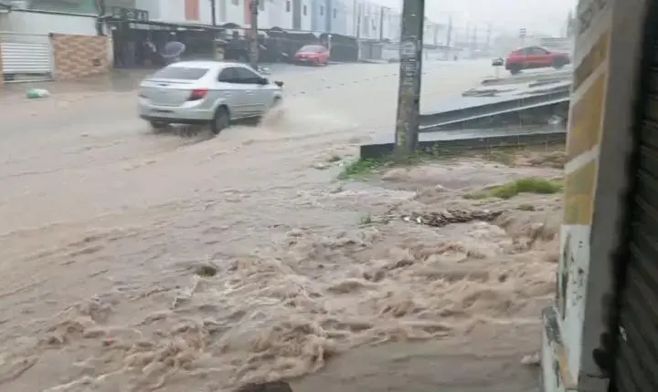 Fortes chuvas na Paraíba deixam oito famílias desalojadas