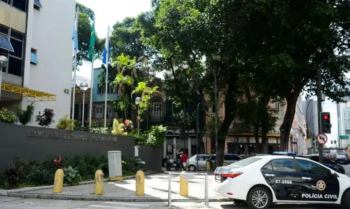 Operação na Baixada Fluminense desarticula esquema de desvio de combustível e prende seis suspeitos