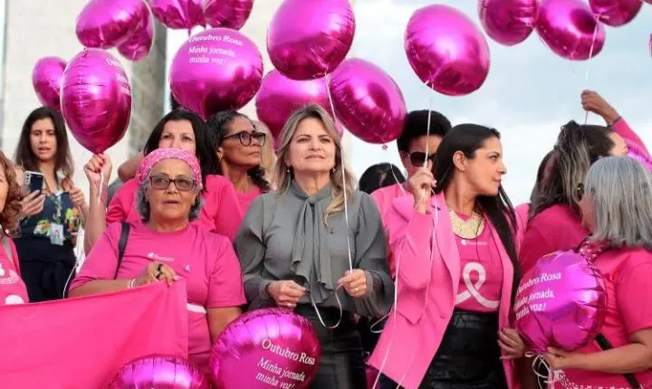 Flávia Morais defende diagnóstico precoce do câncer no Outubro Rosa