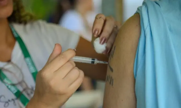 Campanha de multivacinação promove Dia D neste sábado em todo o país