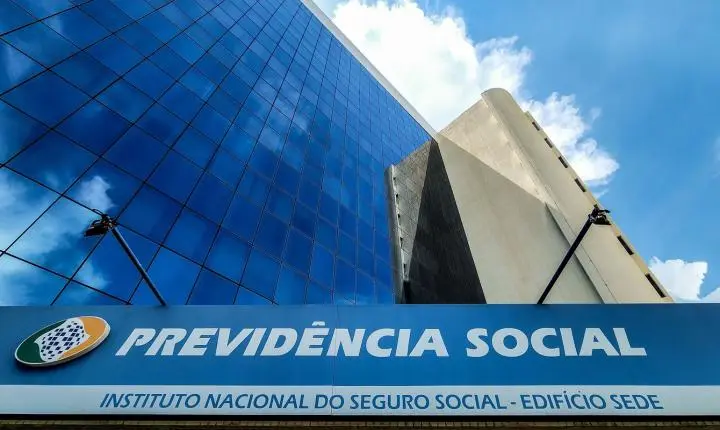 PF indicia 48 suspeitos por descontos ilegais em benefícios de aposentados do INSS