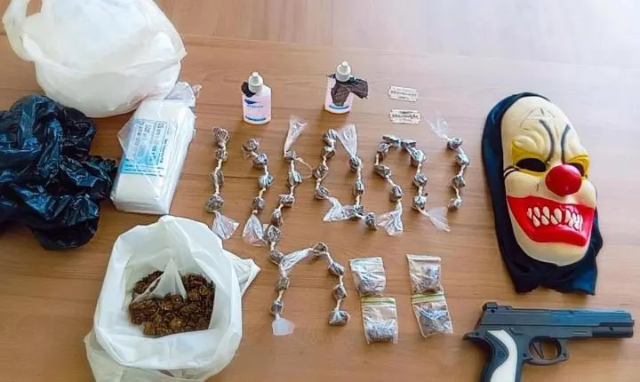 PM prende homem com pistola calibre .40 e 14 munições após fuga em São José de Piranhas