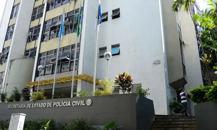 Polícia Civil realiza ação no Rio contra braço do Comando Vermelho focado em roubo de veículos