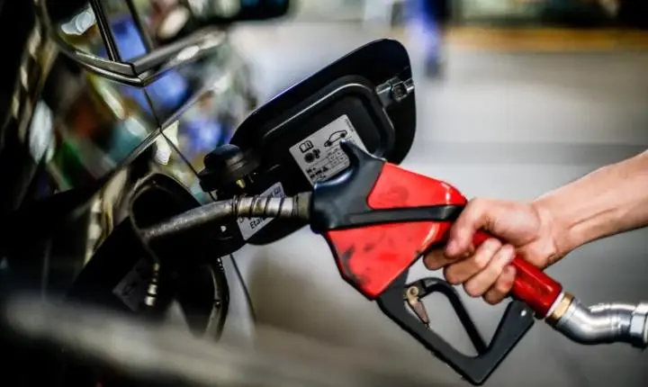 Pesquisa do Procon-JP indica variação de R$ 0,51 no preço da gasolina em João Pessoa
