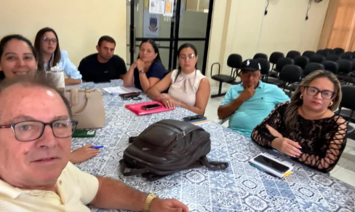 Prefeito Ceninha Lucena reúne secretariado de Bonito de Santa Fé para alinhar planejamento estratégico da gestão