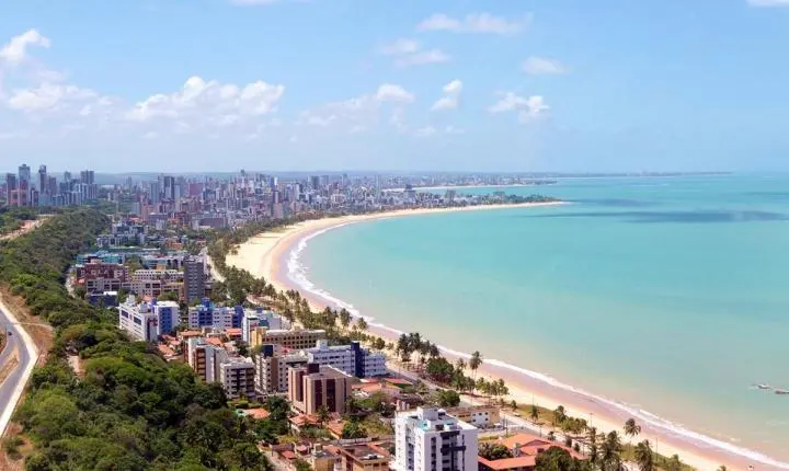 Prefeitura de João Pessoa lança edital com 90 vagas para comerciantes nas praias do Bessa e Manaíra
