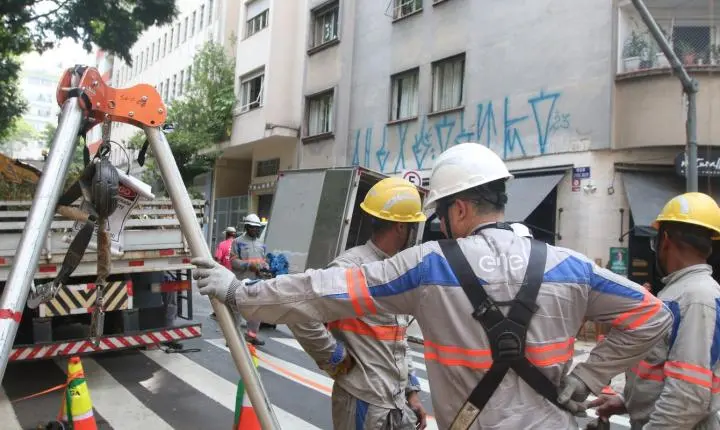 Procon paulistano aplica multa milionária à Enel por apagões em São Paulo